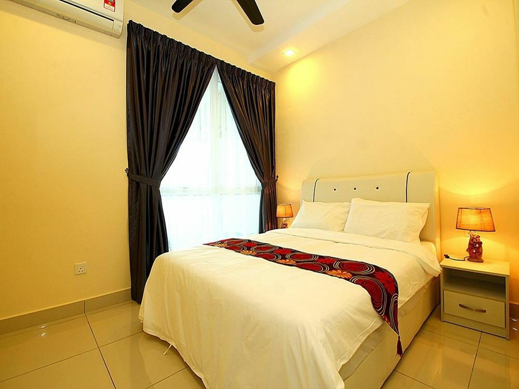 Mansion One Service Apartment จอร์จทาวน์ ภายนอก รูปภาพ