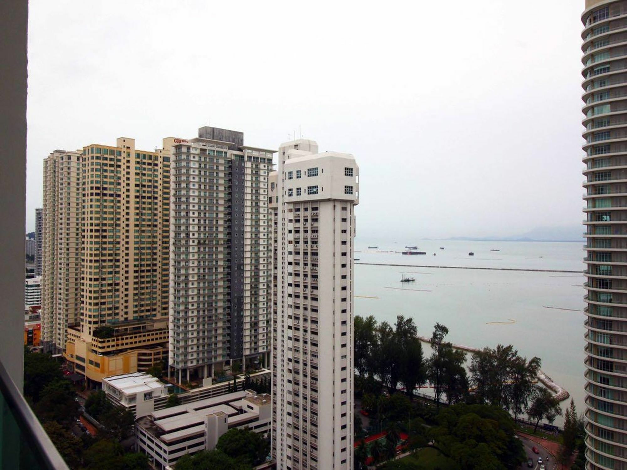 Mansion One Service Apartment จอร์จทาวน์ ภายนอก รูปภาพ