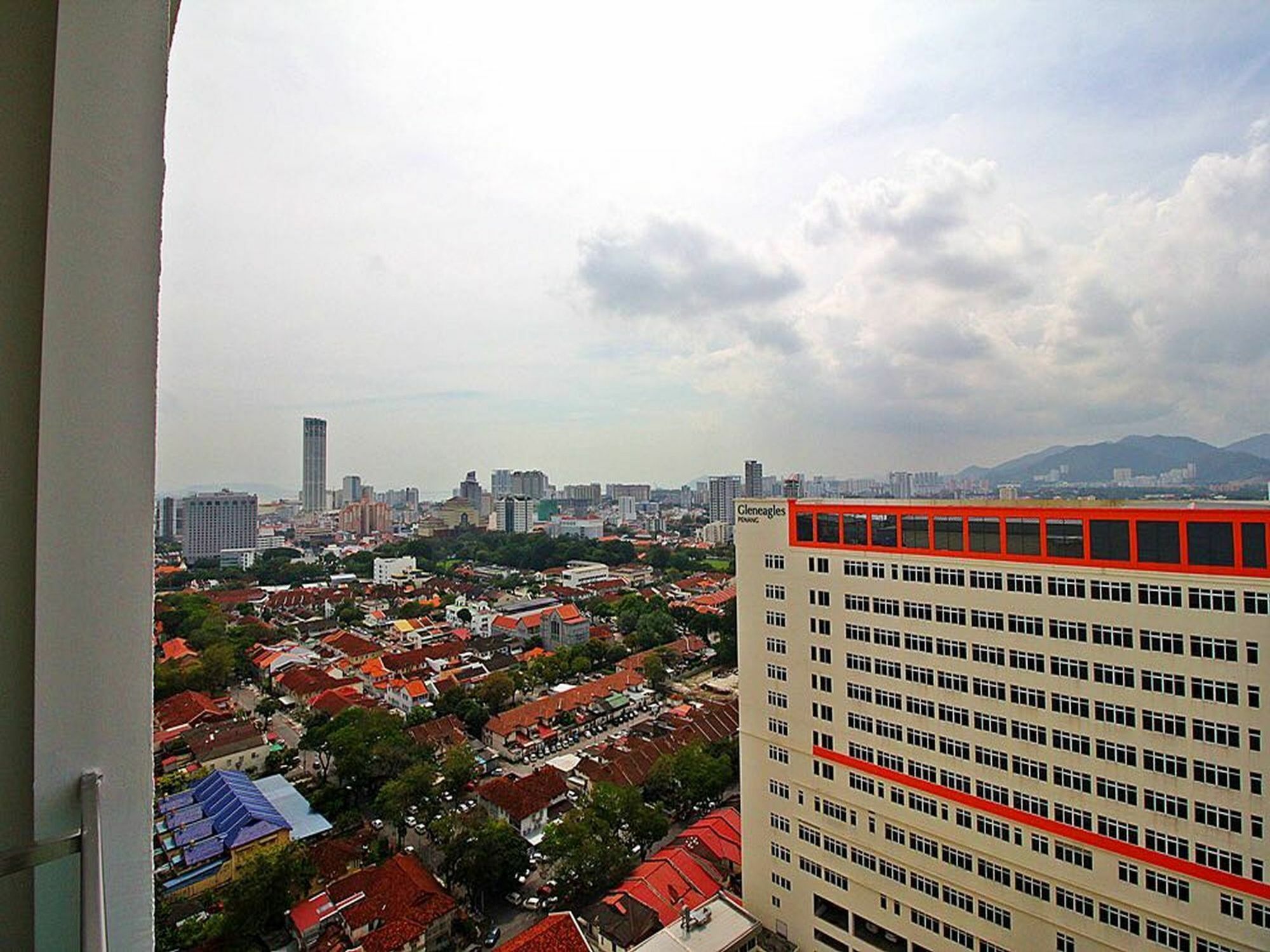 Mansion One Service Apartment จอร์จทาวน์ ภายนอก รูปภาพ