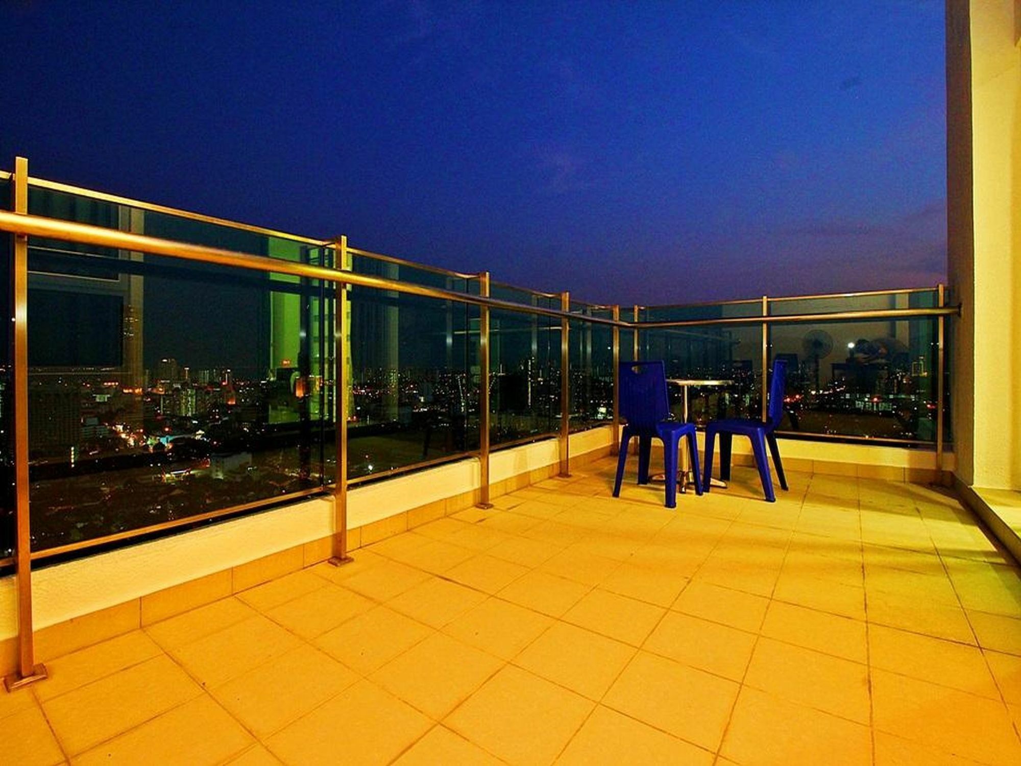 Mansion One Service Apartment จอร์จทาวน์ ภายนอก รูปภาพ