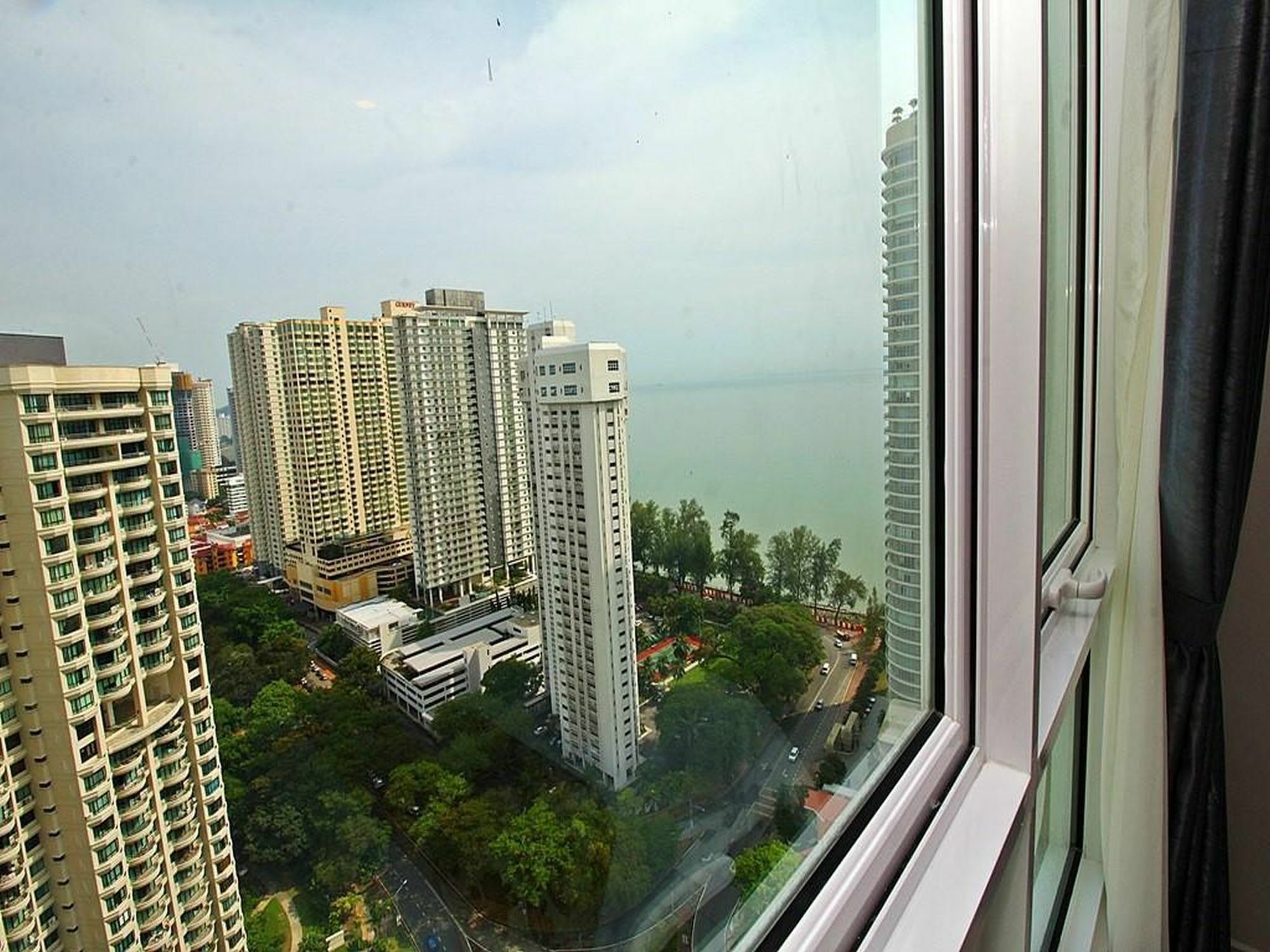 Mansion One Service Apartment จอร์จทาวน์ ภายนอก รูปภาพ